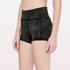 Lululemon Yoga in Movement Short - Black Camo